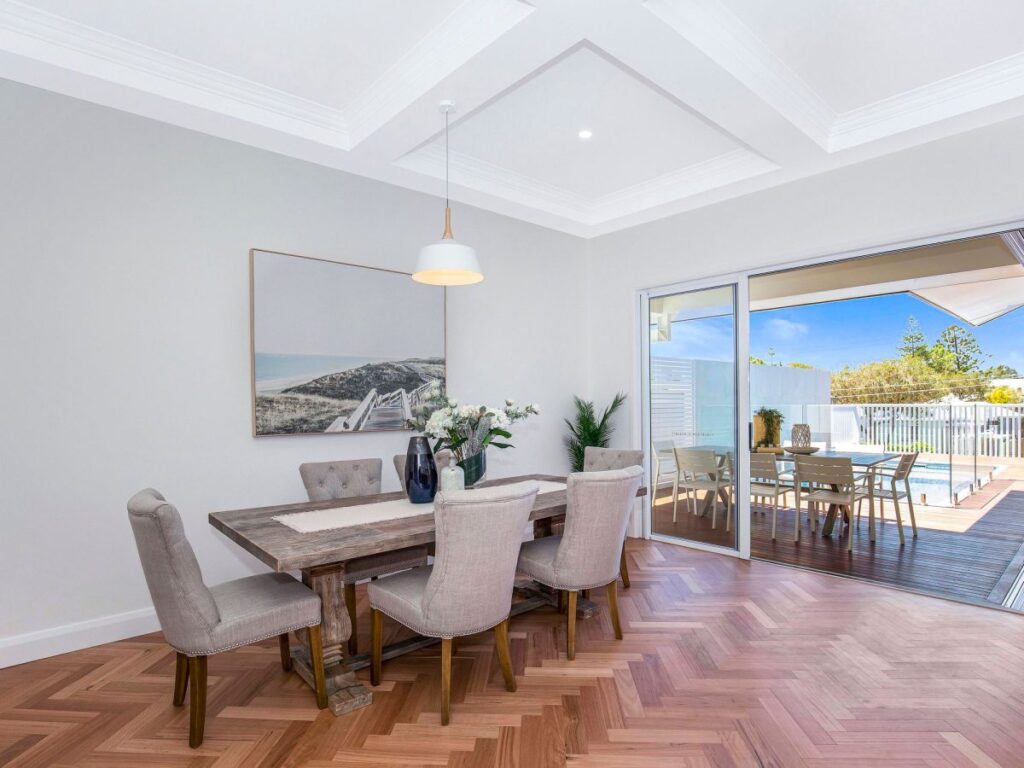 Blackbutt Fiddleback Herringbone Parquetry 1 1200x900